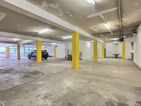 Sierre, Valais - Atelier avec dépôt et bureau  90.00 m2  dès CHF 1'350.- / mois