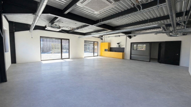 EDE-13221 / local Coutaz SA St-Maurice location Local commercial Local commercial, 1.0 pièces, 144.00 m2  CHF 2'230.- / mois 1890 St-Maurice