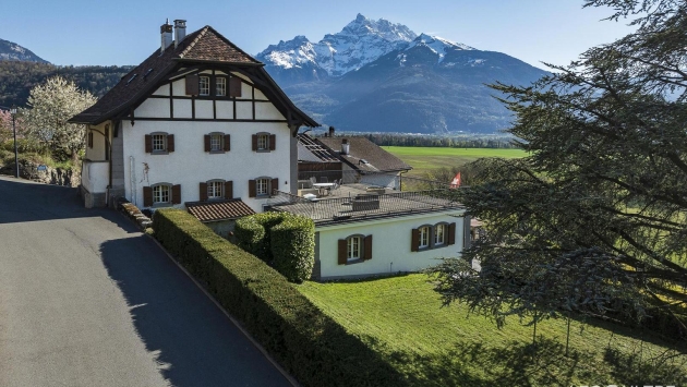 Bacca - Les Fontaines Maison villageoise Maison villageoise, 8.5 pièces, 374.17 m2  CHF 1'900'000.- 1867 Ollon VD