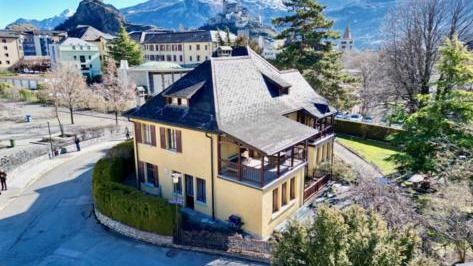 Maison Dorly Villa Villa, 8.5 pièces, 711.67 m2  CHF 3'800'000.- 1950 Sion