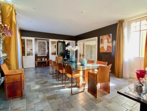 Sion, Valais - Villa 8.5 pièces 711.67 m2 CHF 3'800'000.-
