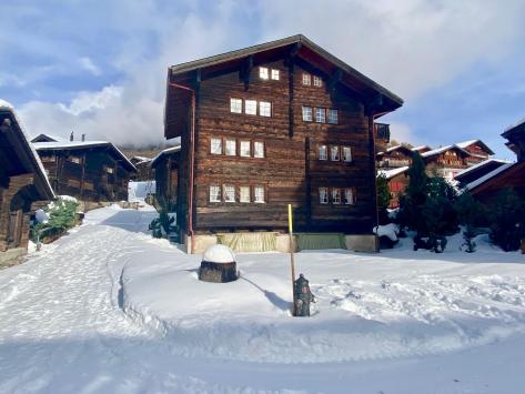 Bellwald, Valais - Maison villageoise 11.0 pièces 320.00 m2 CHF 820'000.-