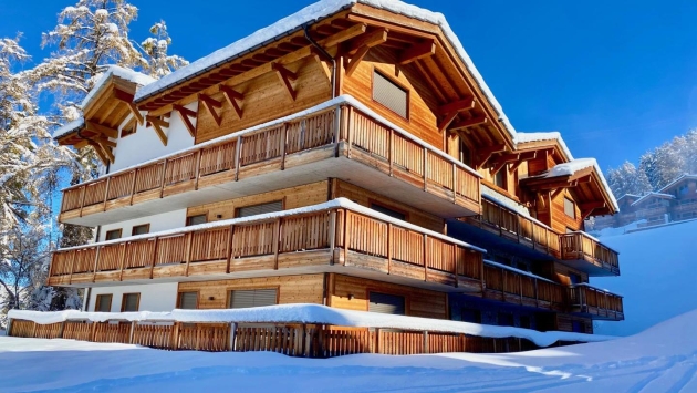 B202 appartement ski-in & ski-out Veysonnaz Appartement terrasse Appartement terrasse, 3.5 pièces, 128.00 m2  CHF 970'000.- 1993 Veysonnaz