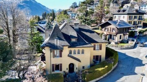 Maison Dorly Villa Villa, 8.5 Rooms, 711.67 m2  CHF 3'800'000.- 1950 Sion