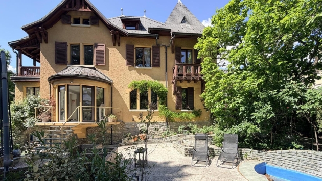 Maison Dorly Villa Villa, 8.5 pièces, 711.67 m2  CHF 3'300'000.- 1950 Sion