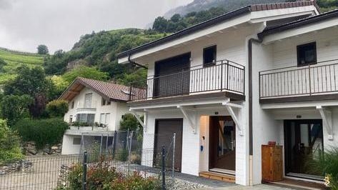 EDE-13409 / EDE-11813 / Descartes / Chiles / Villa 3.5pièces Maison mitoyenne Maison mitoyenne, 3.0 pièces, 102.28 m2  CHF 1'680.- / mois 1913 Saillon