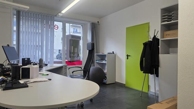 Conthey, Valais - Atelier avec dépôt et bureau  427.00 m2 CHF 1'190'000.-