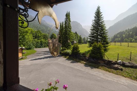 Bex, Vaud - Chalet 6.5 pièces 295.00 m2 Prix sur demande
