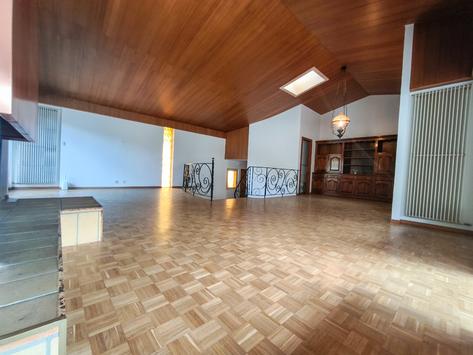 Sion, Valais - Villa 7.5 pièces 215.00 m2 Prix sur demande