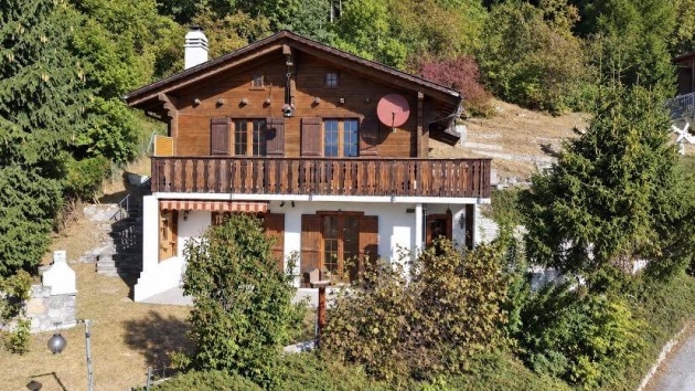 Chalet Huguette Chalet Chalet, 4.5 pièces, 105.00 m2  CHF 645'000.- 1974 Arbaz