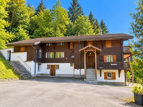 Ollon, Vaud - Chalet 17.0 pièces 292.44 m2 CHF 1'300'000.-