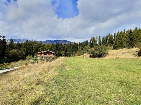 Crans-Montana, Valais - Terrain à bâtir  3618.00 m2 CHF 8'000'000.-