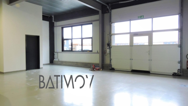 Location Halle 120 m2 - Roche - Niko Local commercial Local commercial   CHF 1'800.- / mois 1852 Roche VD