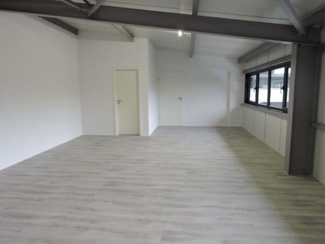 Bouveret, Valais - Commerce 1.0 pièces 80.00 m2 CHF 960.- / mois